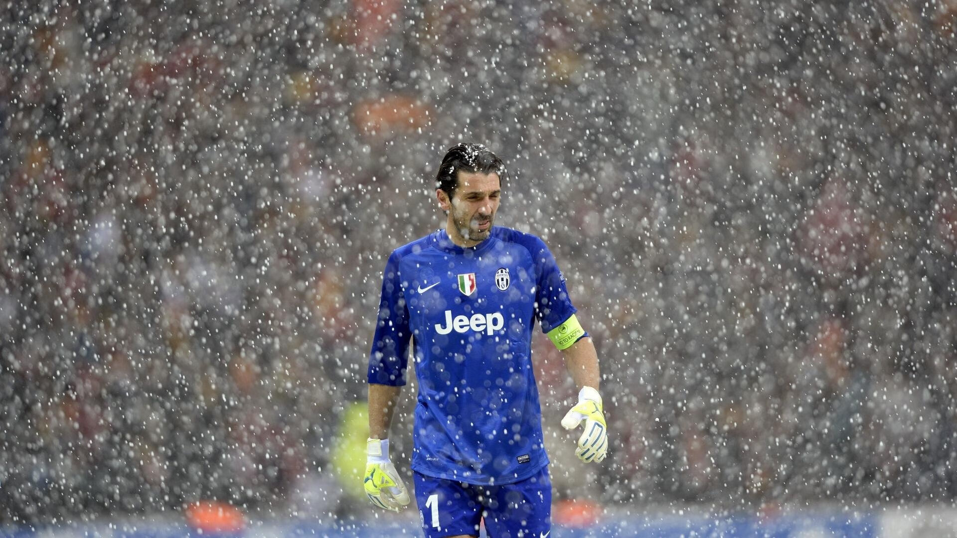 欧洲高水平俱乐部联赛，意大利球队爆冷夺冠，现场火爆异常，意大利欧国联赛战绩